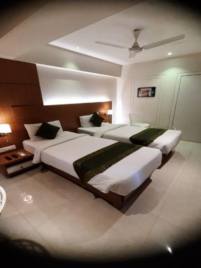 Hotel Laxvas Thane Exterior foto